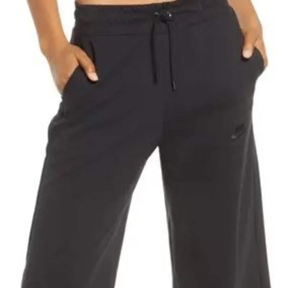 Nike Black Jersey Capris